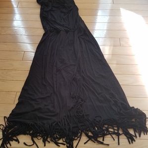 Cotton knit black dress.